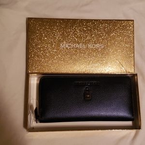 Michael Kors wallet